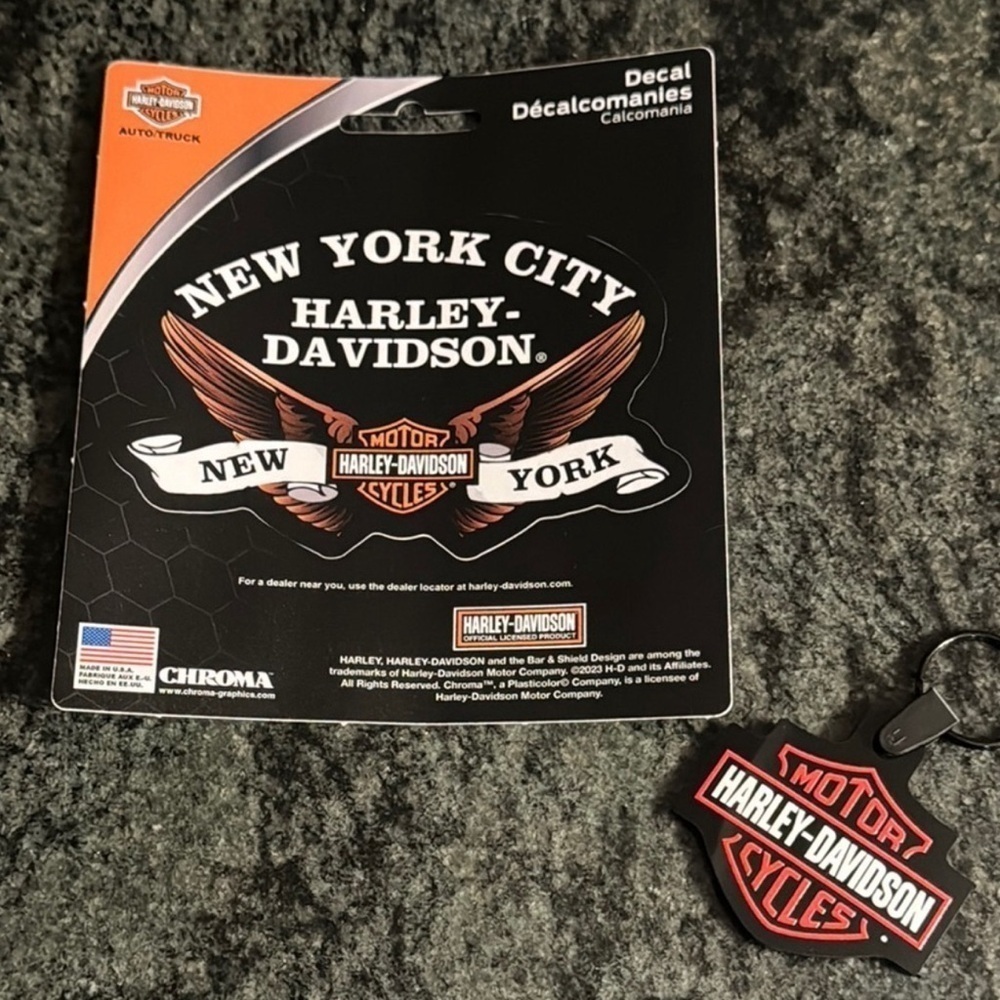 NYC Harley Davidson sticker & key chain - Picture 1 of 4